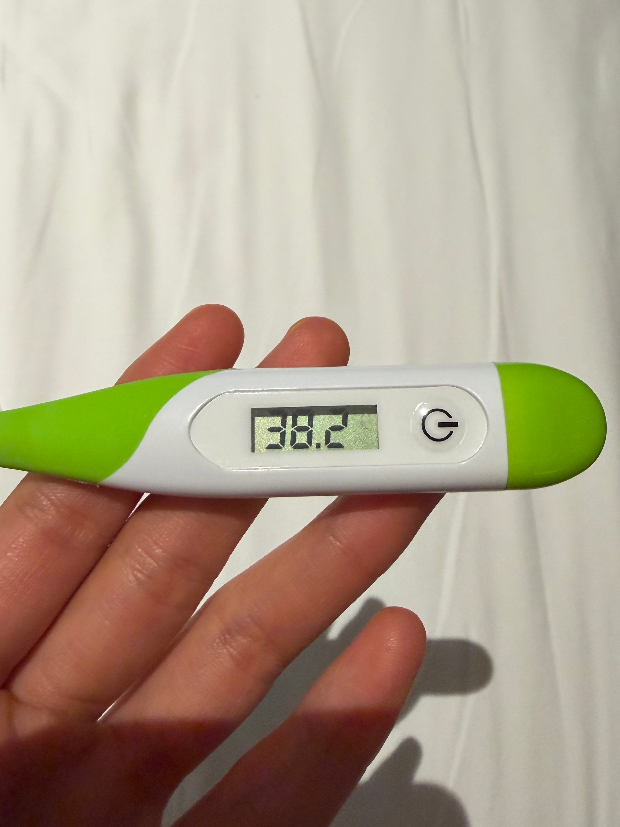 这一周太死亡了呀！感觉已经过完一辈子了结果才周三每天都是超高负荷呀在寝室还休息不