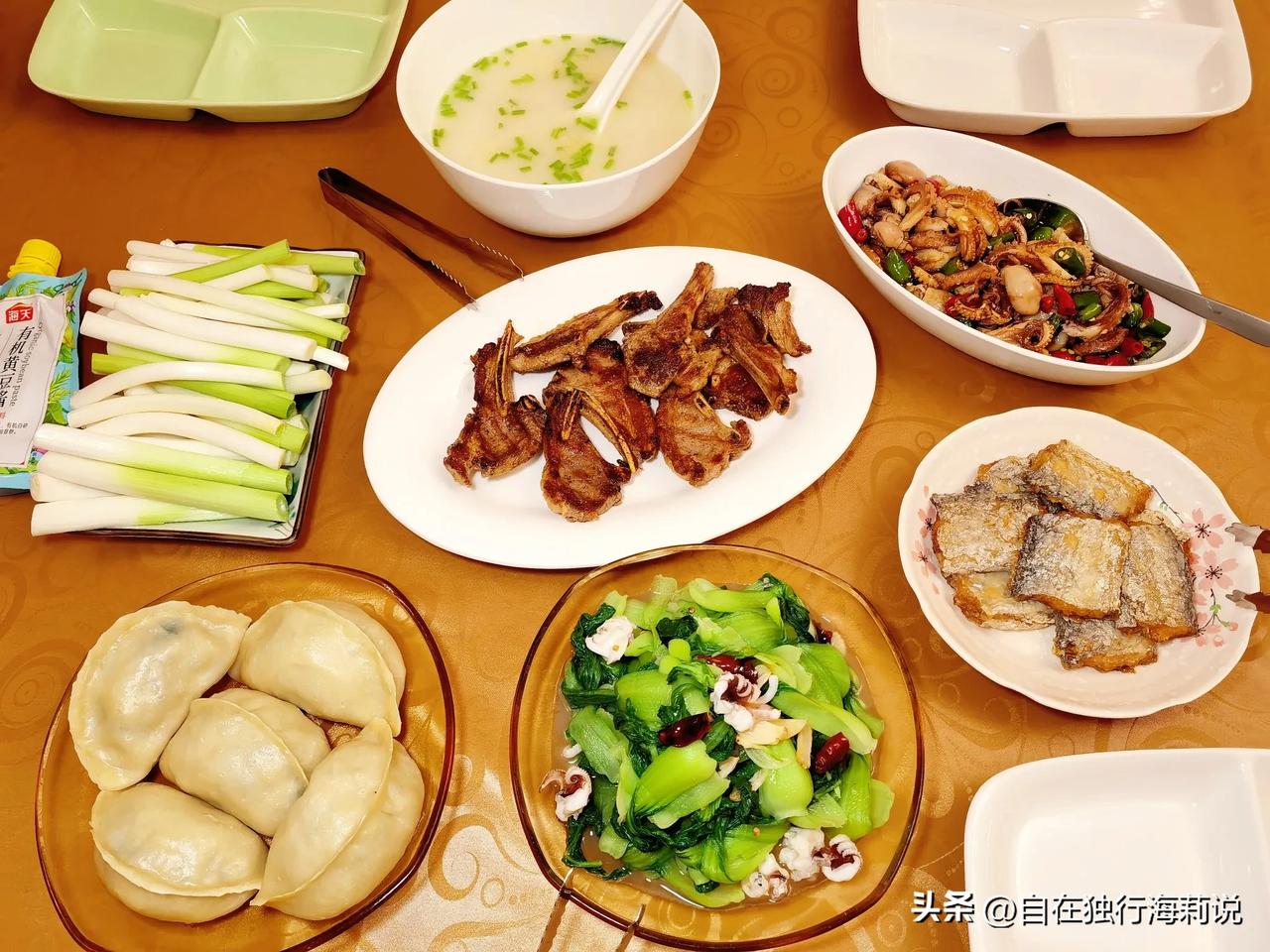 他说他今天过生日，我承认我忘了，他自己也忘了，永远都不会忘记他生日的，也只有亲妈