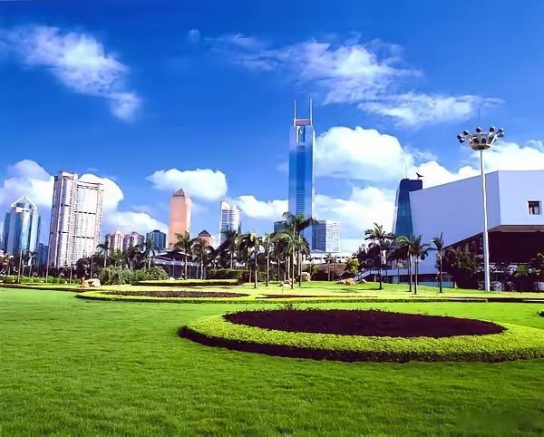 户口以后没那么重要了小城市和三线城市户口可能没那么重要了，但大城市，尤其北上广深