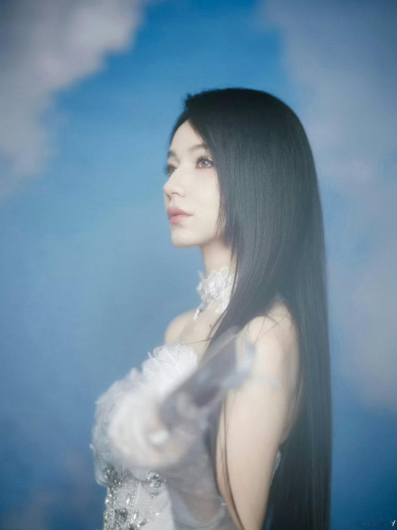 代斯友情出演万花世界代斯友情出演《万花世界》 支持姐姐搞事业