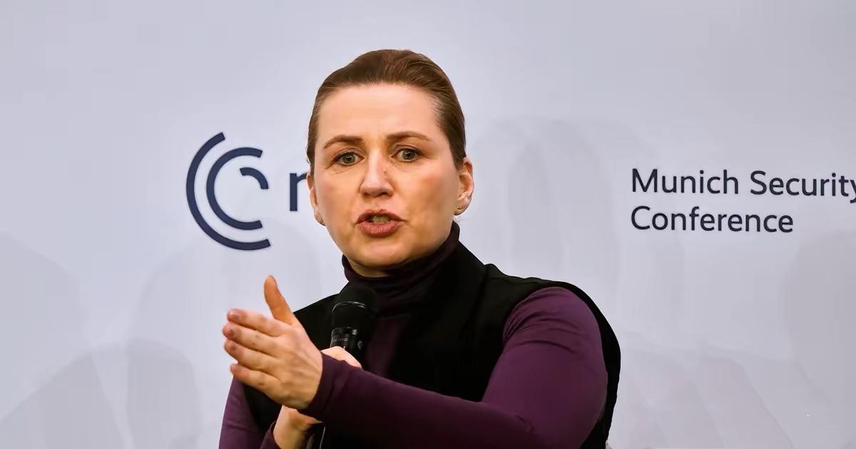 丹麦首相呼吁，乌克兰应被允许用西方武器打击俄罗斯。丹麦首相弗雷德里克森在慕尼黑安