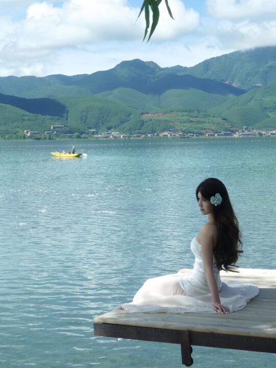 在泸沽湖绝美拍照机位