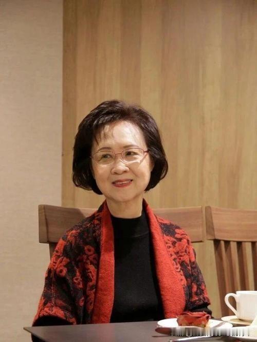 很多人都喊着希望“安乐死”合法化！可是看了琼瑶阿姨的做法，你就会明白想安乐完全可