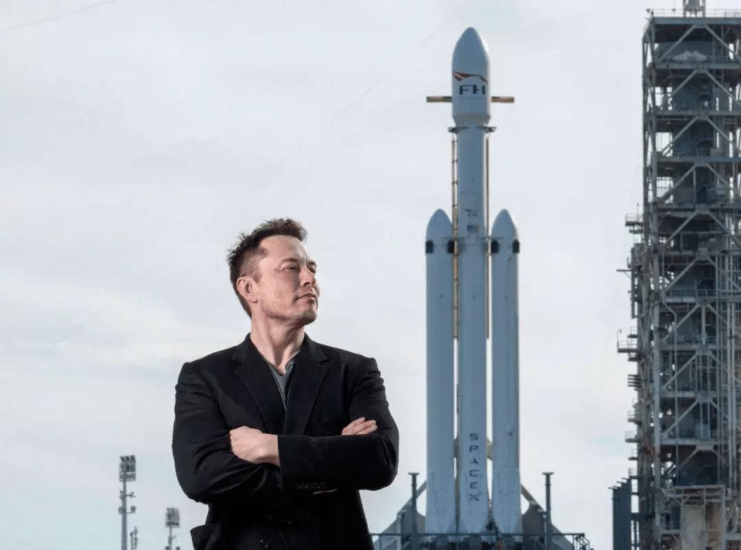 【固定年薪仅5.4万美元！马斯克SpaceX天价股权激励绑定火星殖民目标】近日，