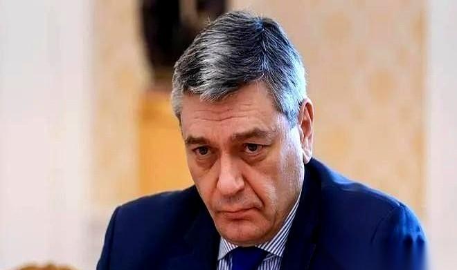 牌桌上的风向，突然就变了。
普京把眼神，投向了咱们这边。
一个俄罗斯副外长出来说