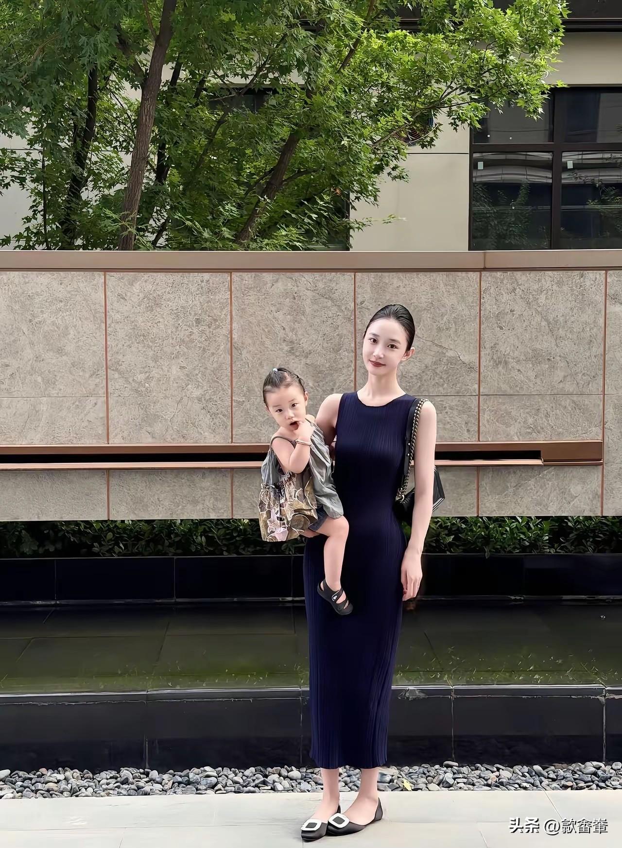 我有一个不得了的秘密，18年了，谁都没敢说。

和我前妻离婚的时候，为了不让我带