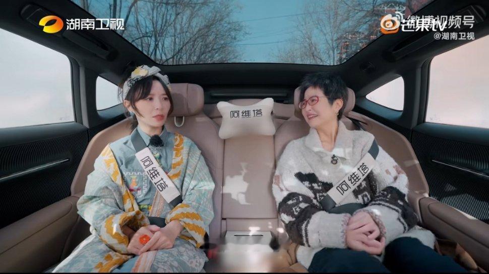 黄雅莉说生育晚一点不是坏事 结合自身成长与母亲经历，黄雅莉分享了对生育的看法，她