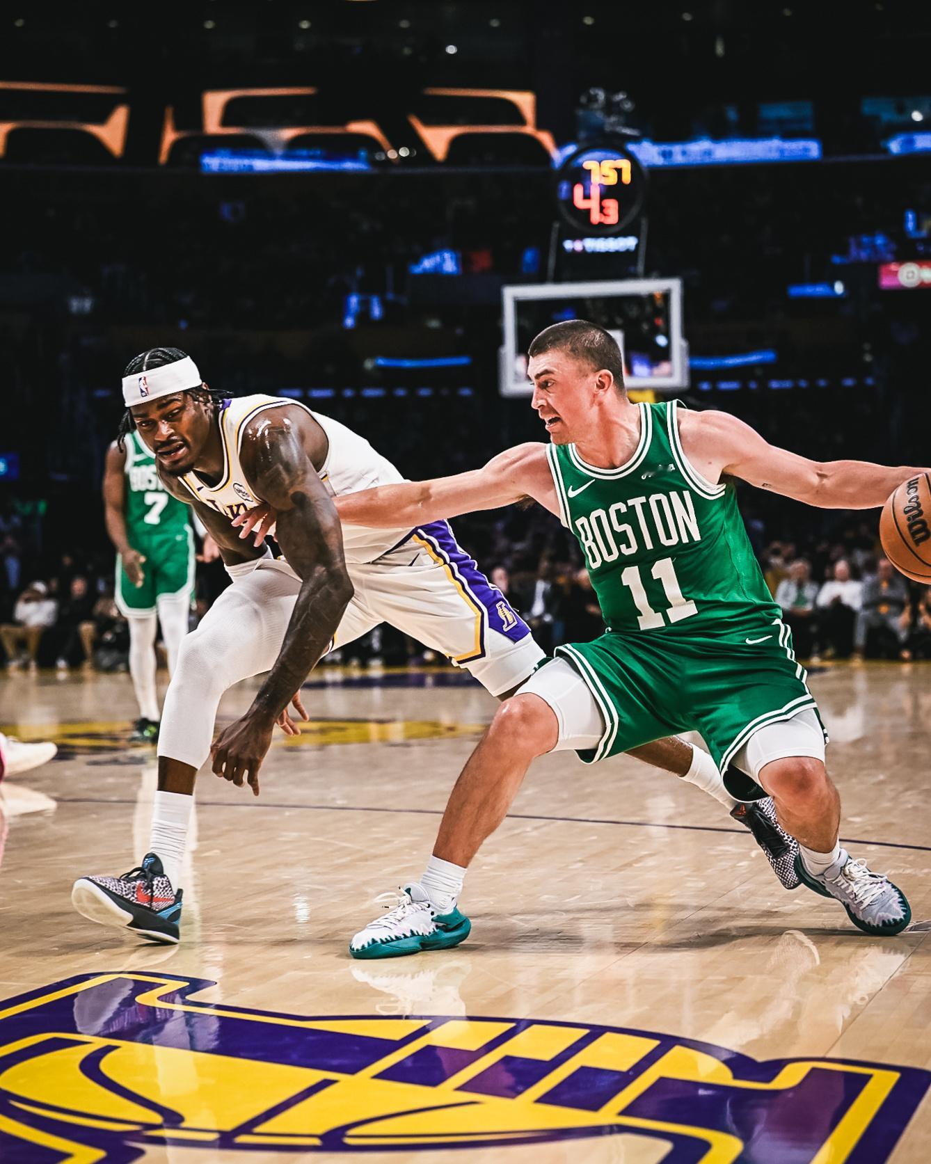 这不是库里吗？nba