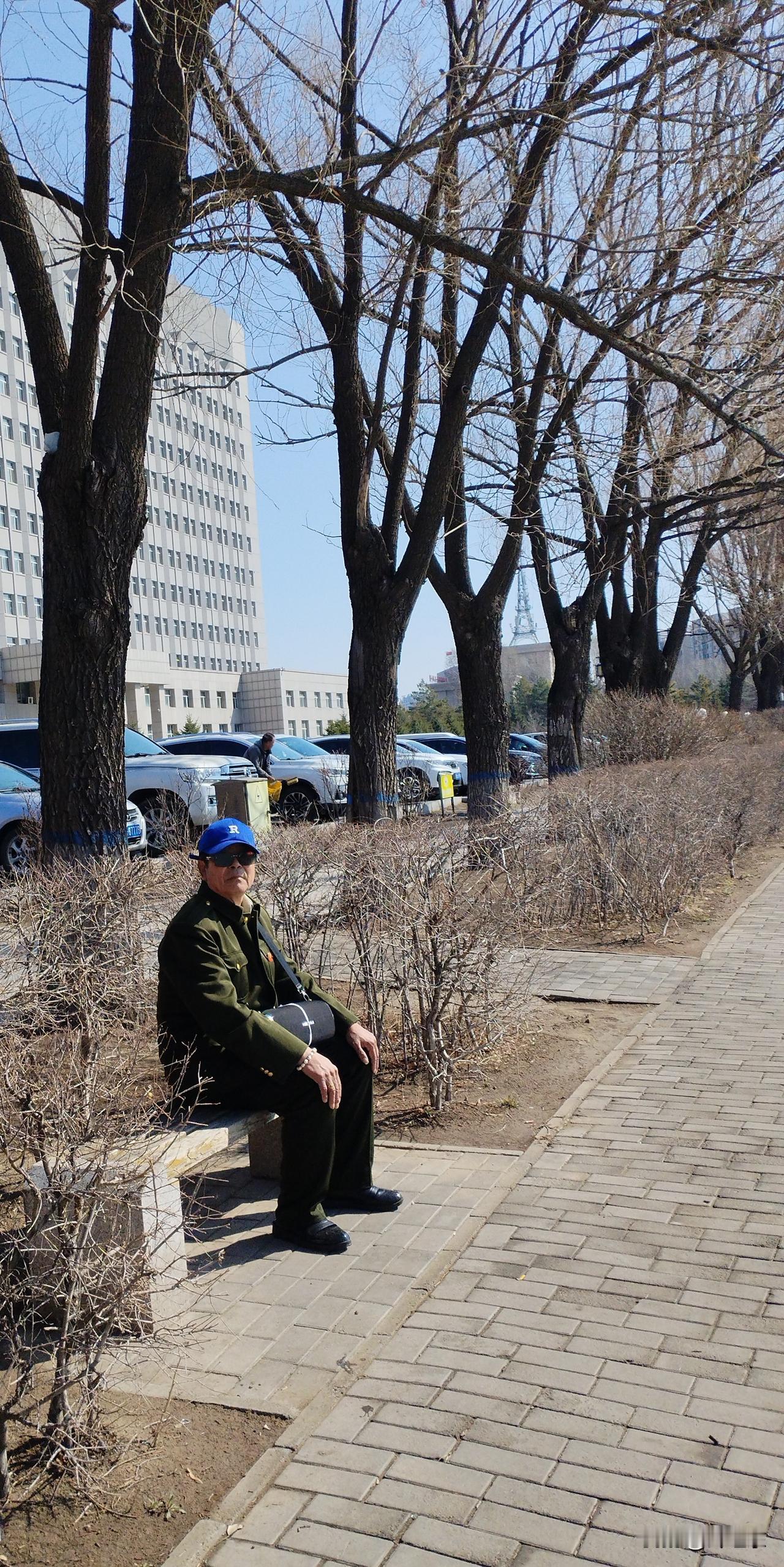 晚年生活如何才能过得有意义？关于这个问题，应该是千人千面。
    我的体会是：