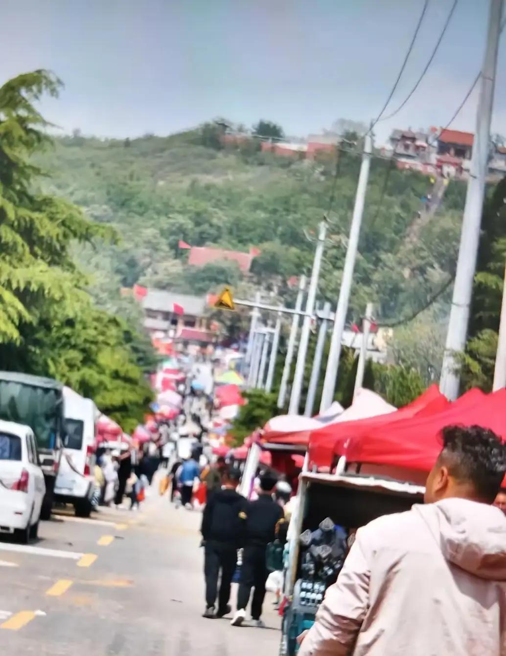 即墨区灵山街道灵山老母庙将于2026年5月29日到6月1日（农历四月十三到四月十
