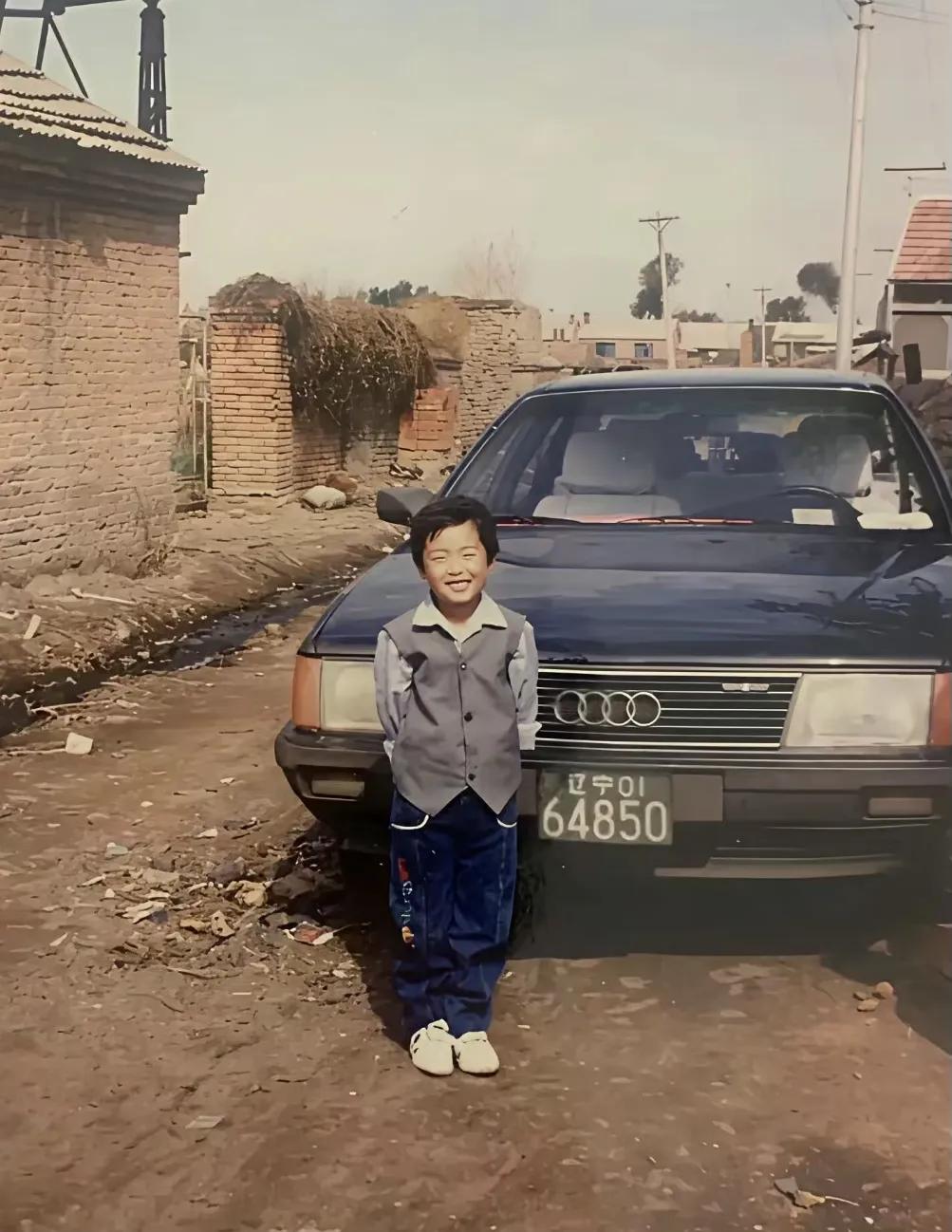 30年前，在农村家里有辆这样的车，算是属于什么家庭？[what]