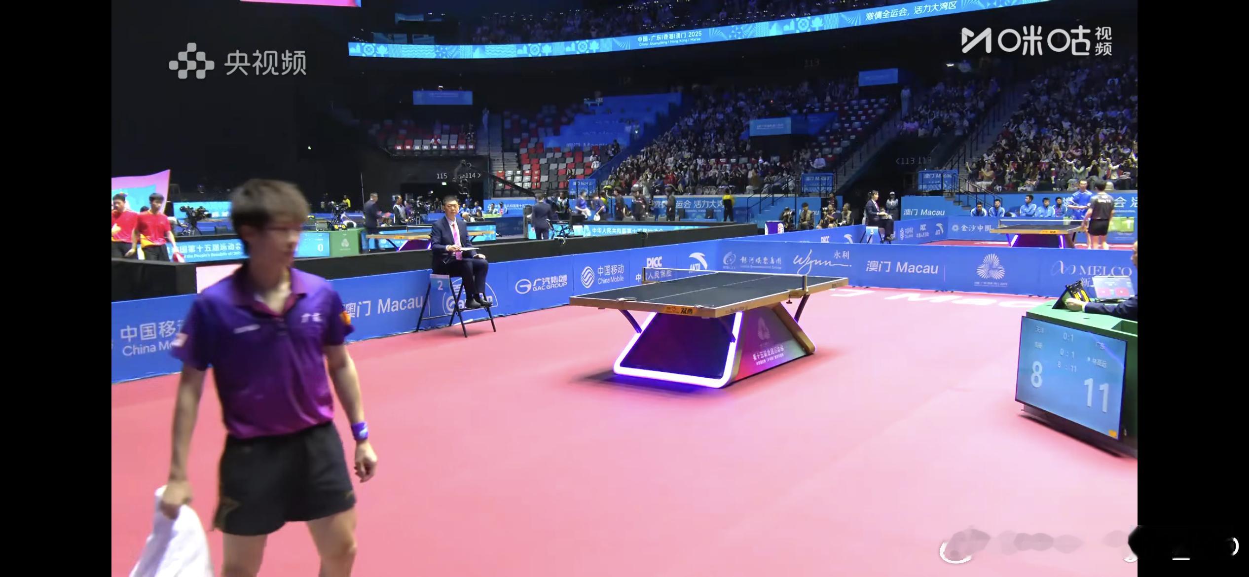 男子团体1/4决赛广东2-0天津林高远3比0高杨（11:8，11:7，11:7）