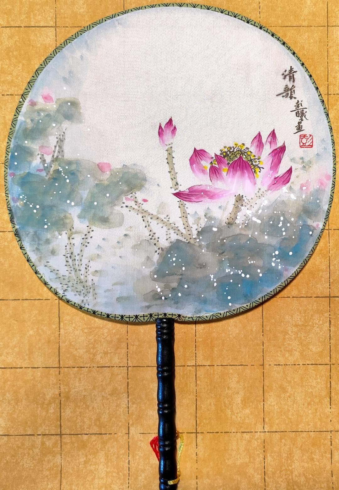 下联：夏盛水浮莲。