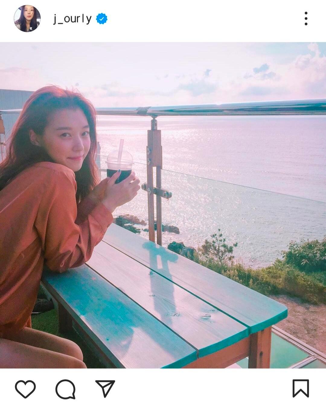 确实美啊 装🍵就是很容易让人保护欲上头 