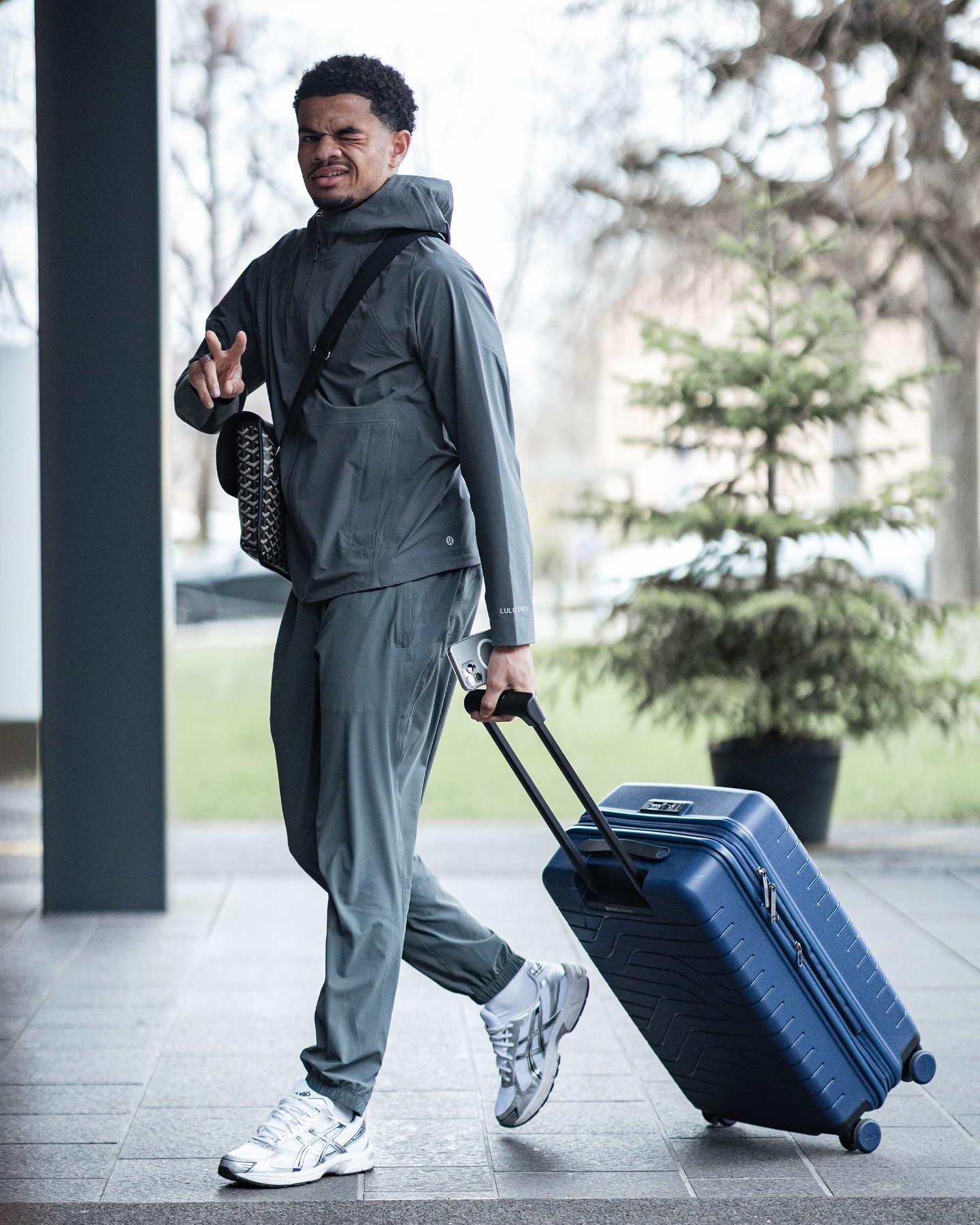 【😉】 🔴⚫️ 阿特卡梅🇨🇭抵达瑞士U21国家队报道。sempremil