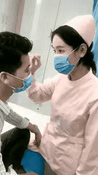 看病时看上护士怎么办？