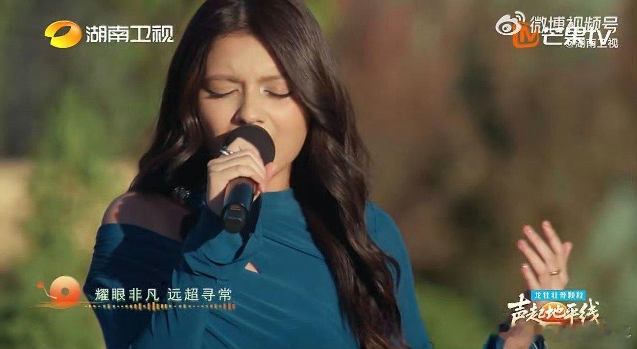 马来西亚甜妹的舞台爆发力！李佩玲唱《Gemuruh心之回响》，温柔外表下全是歌唱