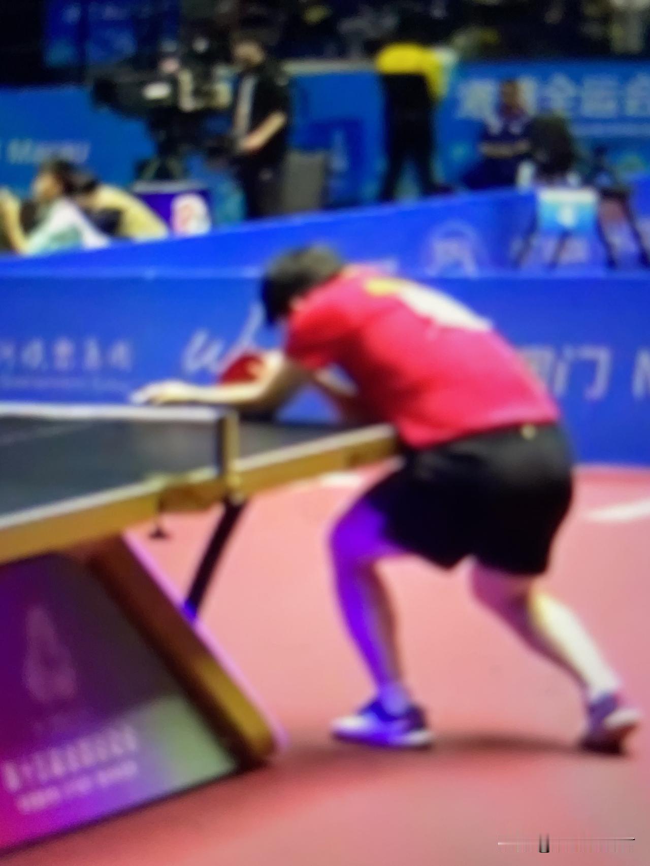 樊振东3:0徐瑛彬上海队2:0黑龙江队
全运会乒乓球男团半决赛
上海队对阵黑龙江