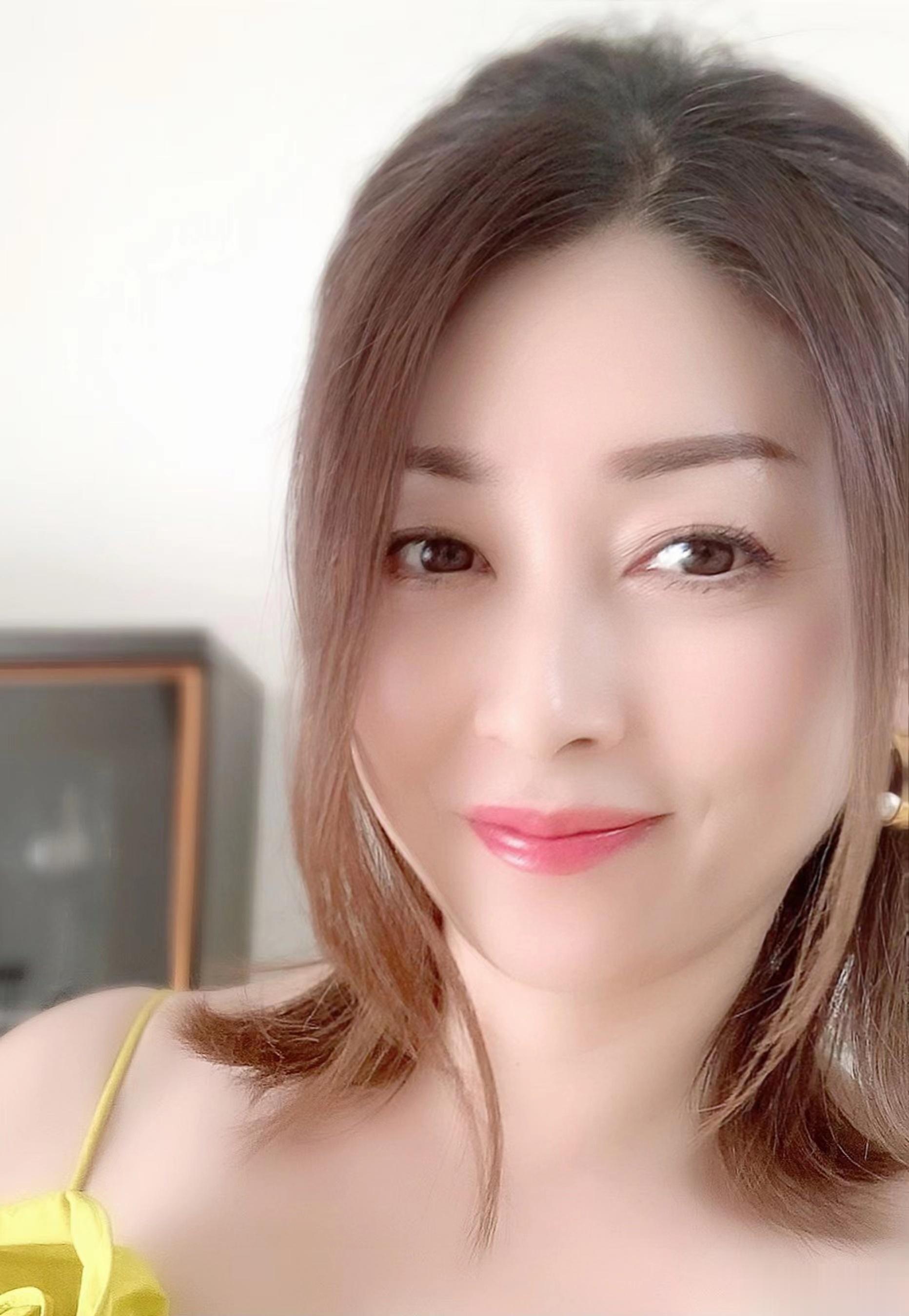 有没有这四个阿姨都认识的？ ​​​
