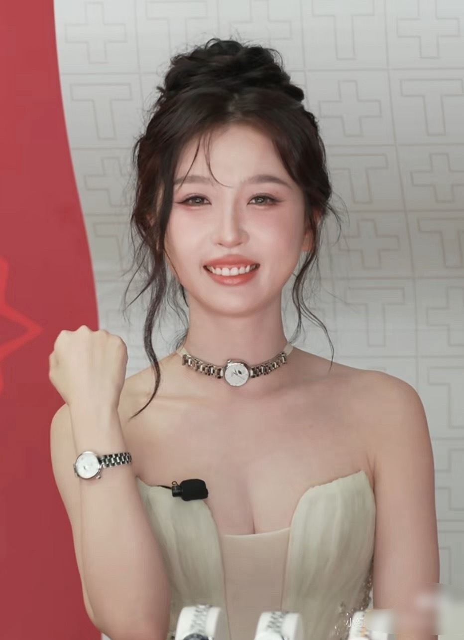 ？🐟丝其实喜欢的真的不是易梦玲吗… 