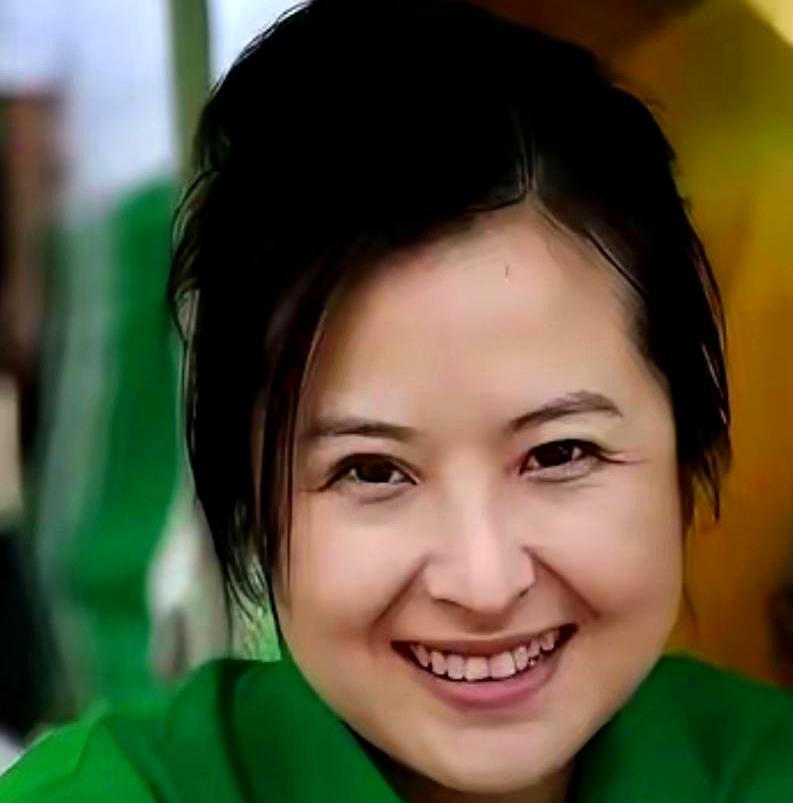 掏出147万真金白银，砸给一个月薪5000块的业余画手，这事儿要是搁在你我身上，