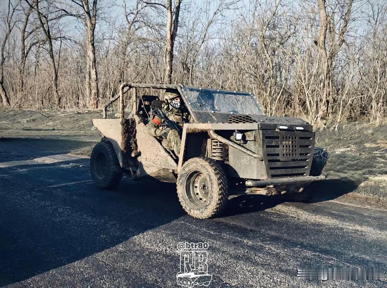 闹掰了，乌克兰反击美国？

没想到吧，特朗普偷偷跟俄罗斯密谈，还提出28条停火条