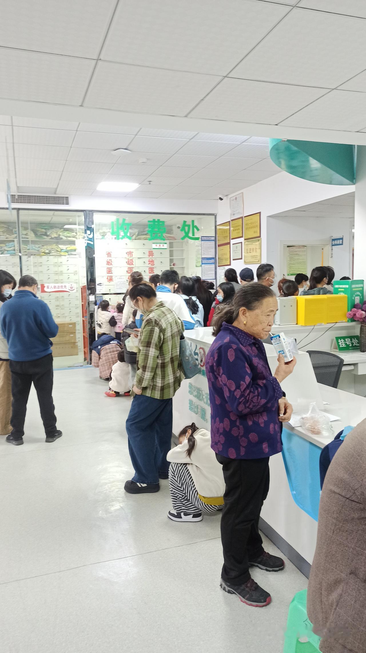 这一冷一热的天热，昨天还是二十多度，今天就只有3度了。再加上这一波流感肆虐的浪潮