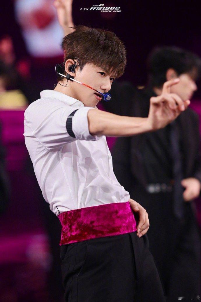 张杰鸟巢16场收官十六场连唱，热血不停！张杰鸟巢收官，每一刻都值得珍藏 