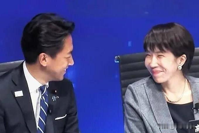 轮到日本发怵了。中国大量海军、海警舰艇集结，日本防卫省表示担忧。
外媒称一度超过