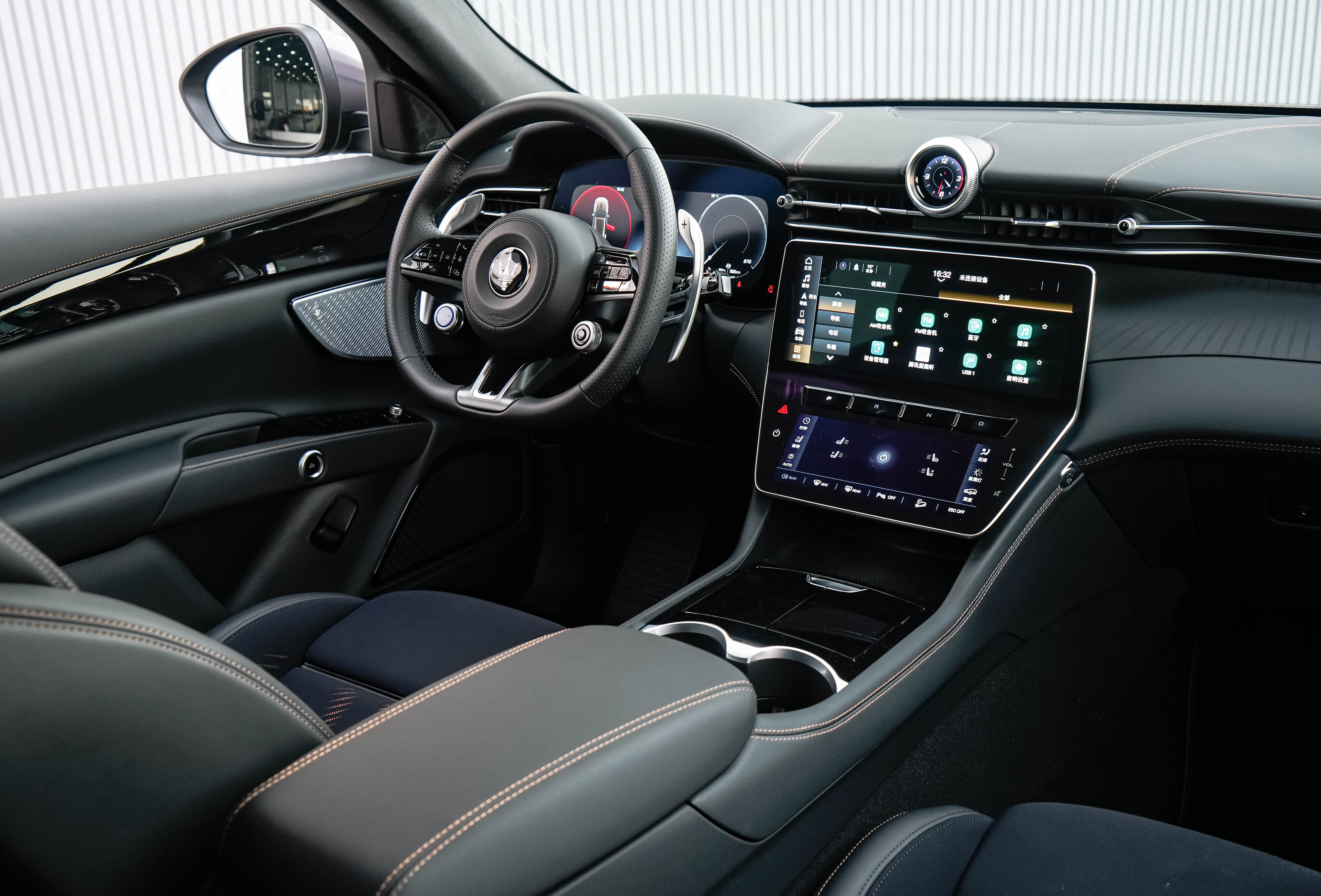 就这电动玛莎SUV 昨我问你们价有给20的 有给15的 整的我挺没信心问了一嘴同