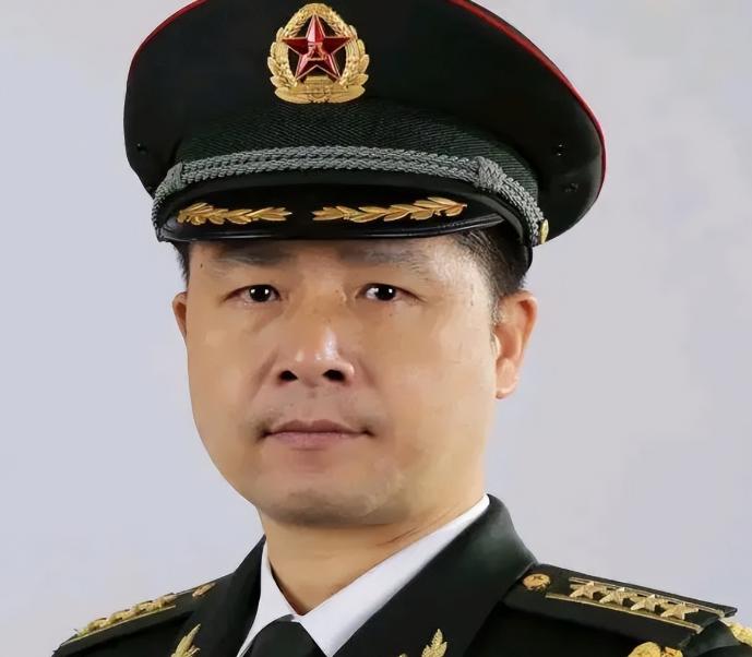 “我要让所有的美国导弹都哑火！”陈德明猛地站起身，眼神如炬，掷地有声的宣言在实验