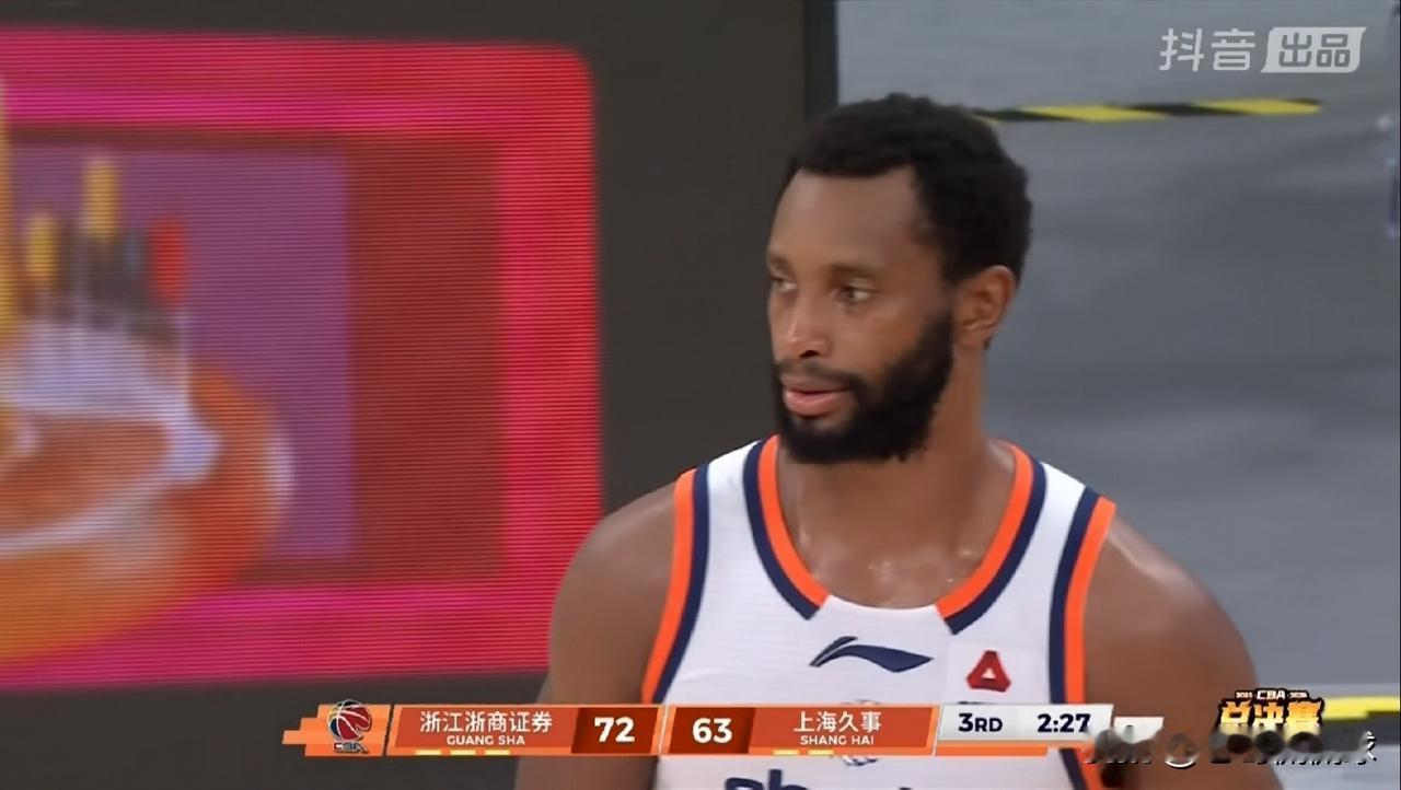 上海久事老将弗格绝对是虽败犹荣！尽管今天上海久事在总决赛G4中以93：101不敌