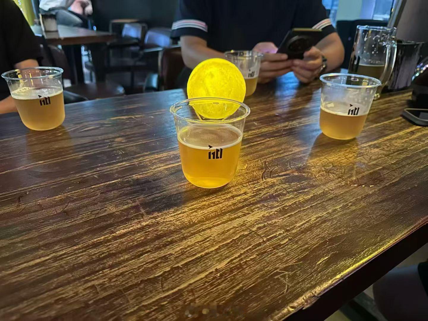 喝完这杯，还有3杯 ​​​