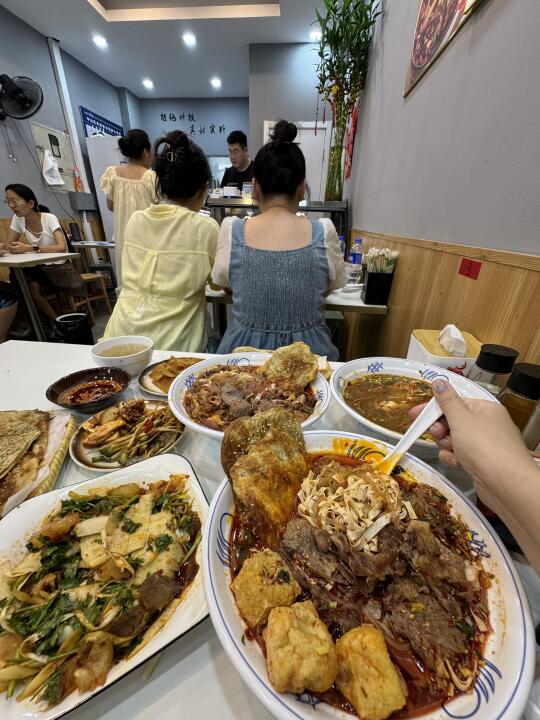 大连居民楼楼下的粑粑儿小店，不吃就想！