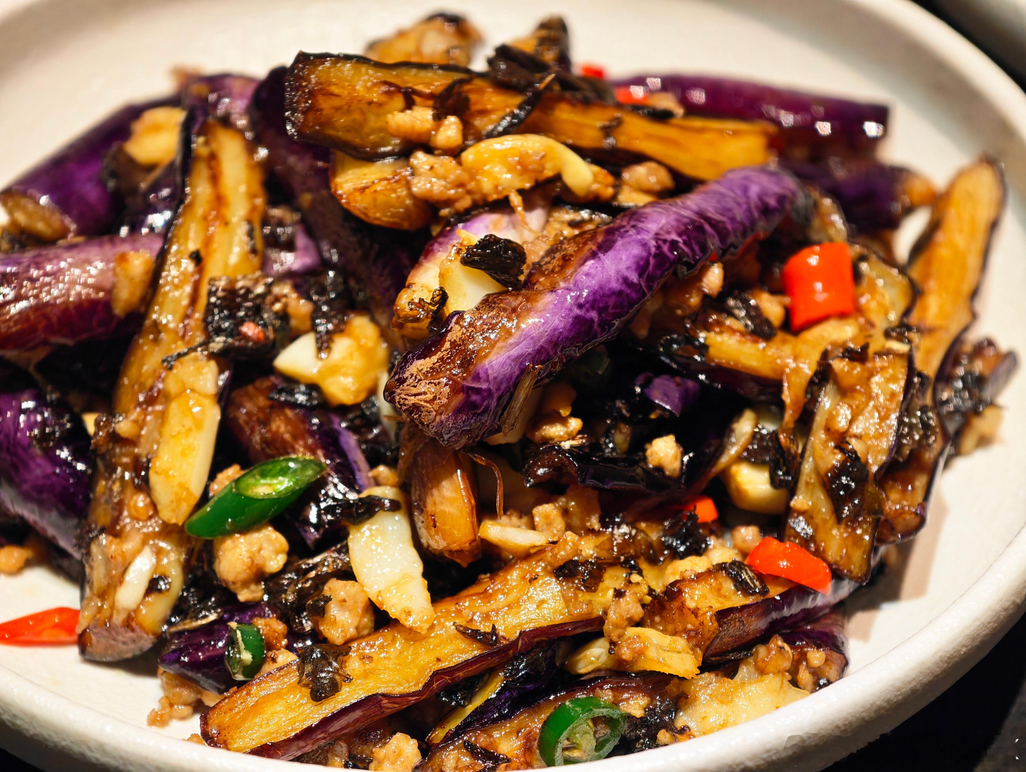 不到五点拿的寿司郎的号，八点才提示我快到了…吃个毛