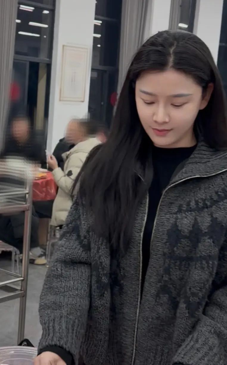 人在过的好的时候，会原谅全世界
