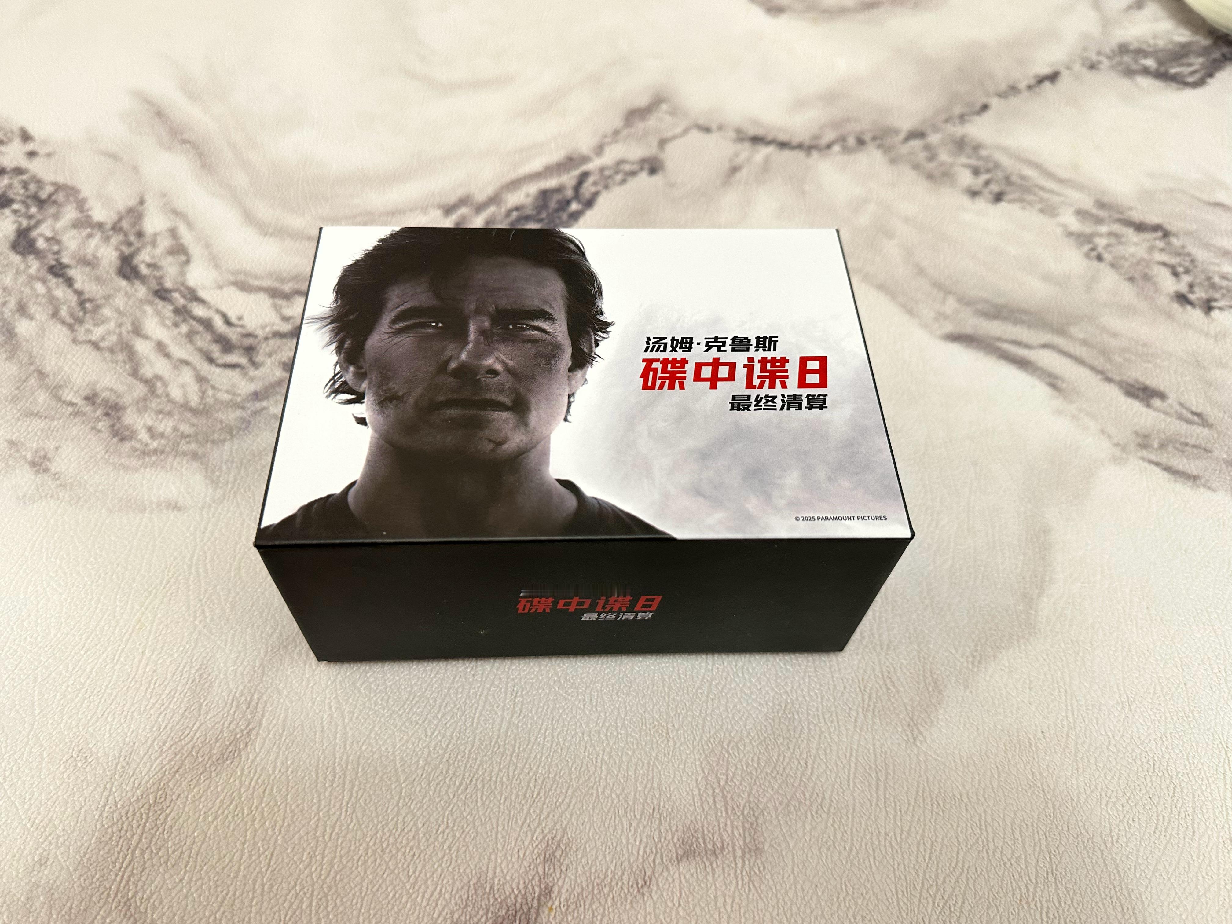 收到IMF特工小队寄来的神秘礼物！🔑和西蒙·佩吉送给中国观众的独家手写信。30