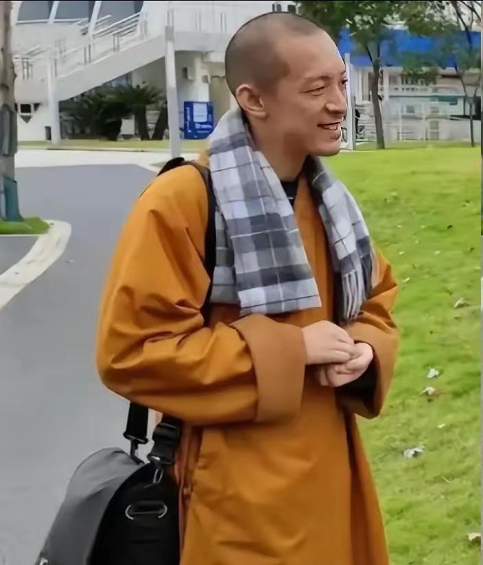 北大数学天才柳智宇出家12年后还俗，他那句“寺庙里的人际关系，比社会更复杂”太让