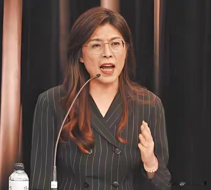 台海政坛再起风云，台湾内部的一场关键变动，直接打破了美国长久以来的对台布局，也让