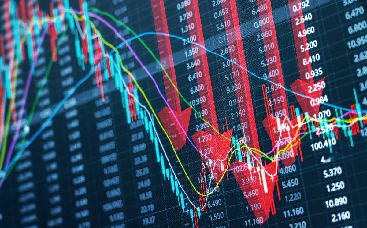 【特朗普宣布8月1日起对进口半成品铜等产品征收50%关税 纽约铜价暴跌逾18% 
