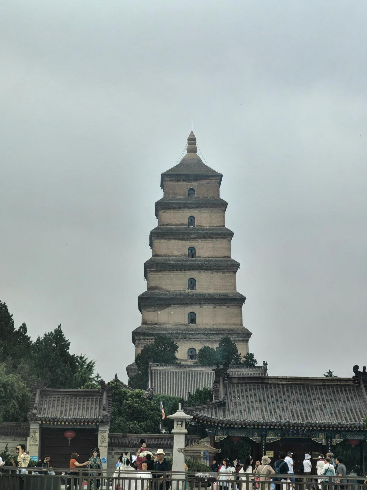 中国语言的巨大魅力，欣赏一个音shi的文章：
施氏食狮史

坊间一直流传一个故事