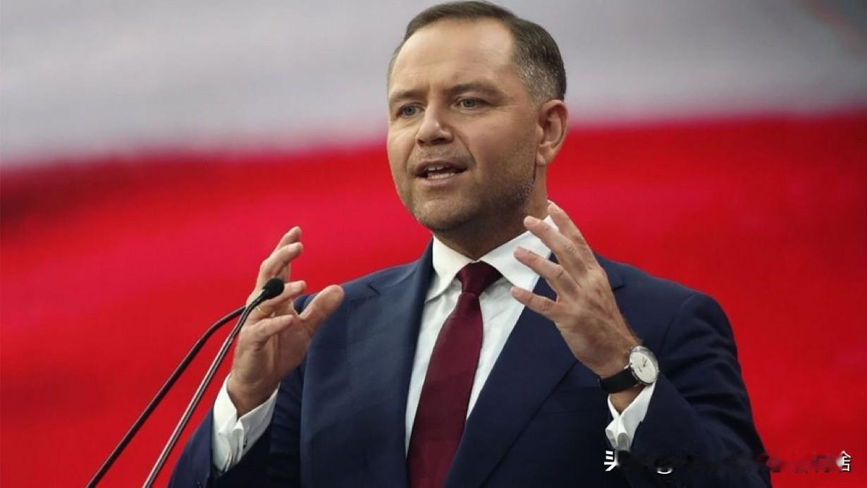 总统纳夫罗茨基：波兰在过去一年中一直向乌克兰难民提供援助。

“我强调，这是我最