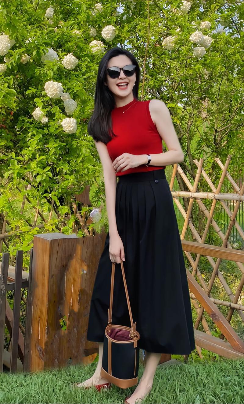 朋友二婚，带一5岁的儿子。昨天她去相亲，跟男的说，她结婚啥也不要，只希望他把自己