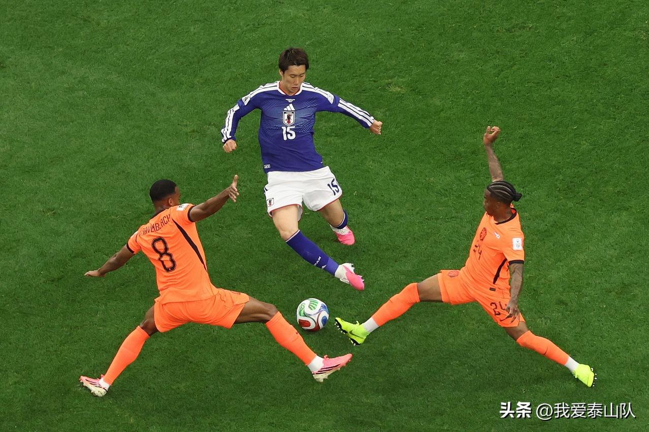 亚洲之光！小本子两度落后两度扳平，用最荷兰🇳🇱的进攻方式绝平了荷兰队，让对手