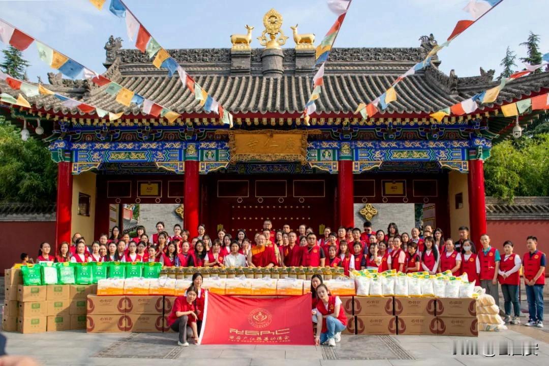 广仁寺的善心善行不停，广结善缘福德，也许这就是宗教存在的意义吧！近期中秋前夕，西