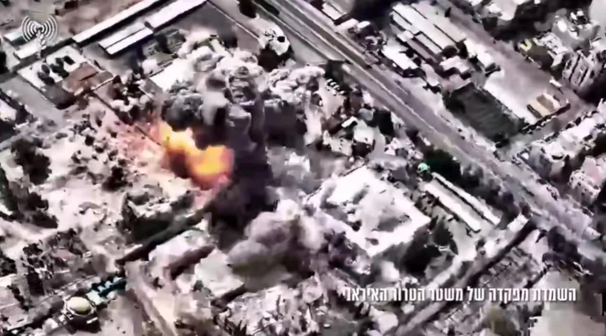 《国土报》消息，以色列空袭德黑兰巴斯基民兵总部。

当地时间1日，以色列国防部新