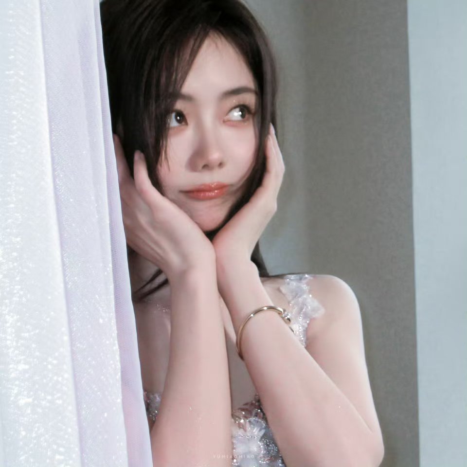 谭松韵好六这个状态真的绝了这个状态看起来像十几岁好吗