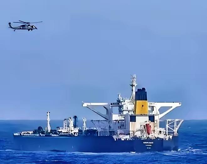 美军拦截了中国驶向伊朗的船只！最让人担心的一天还是来了！自从美国宣布封锁霍尔木兹