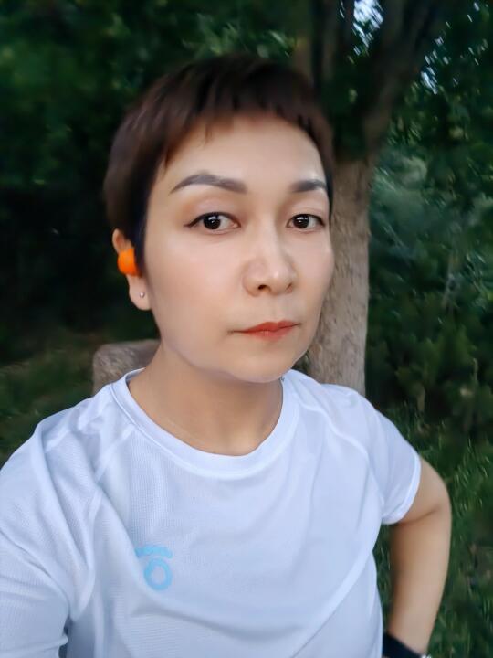 傍晚慢摇五公里。