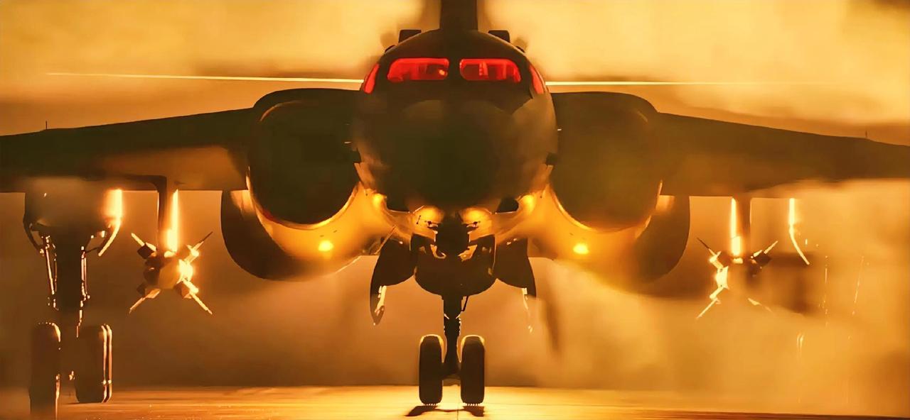 这是轰-6的一张极具视觉冲击力的画面，夜色中，机头的红色座舱灯在夜色中格外醒目，